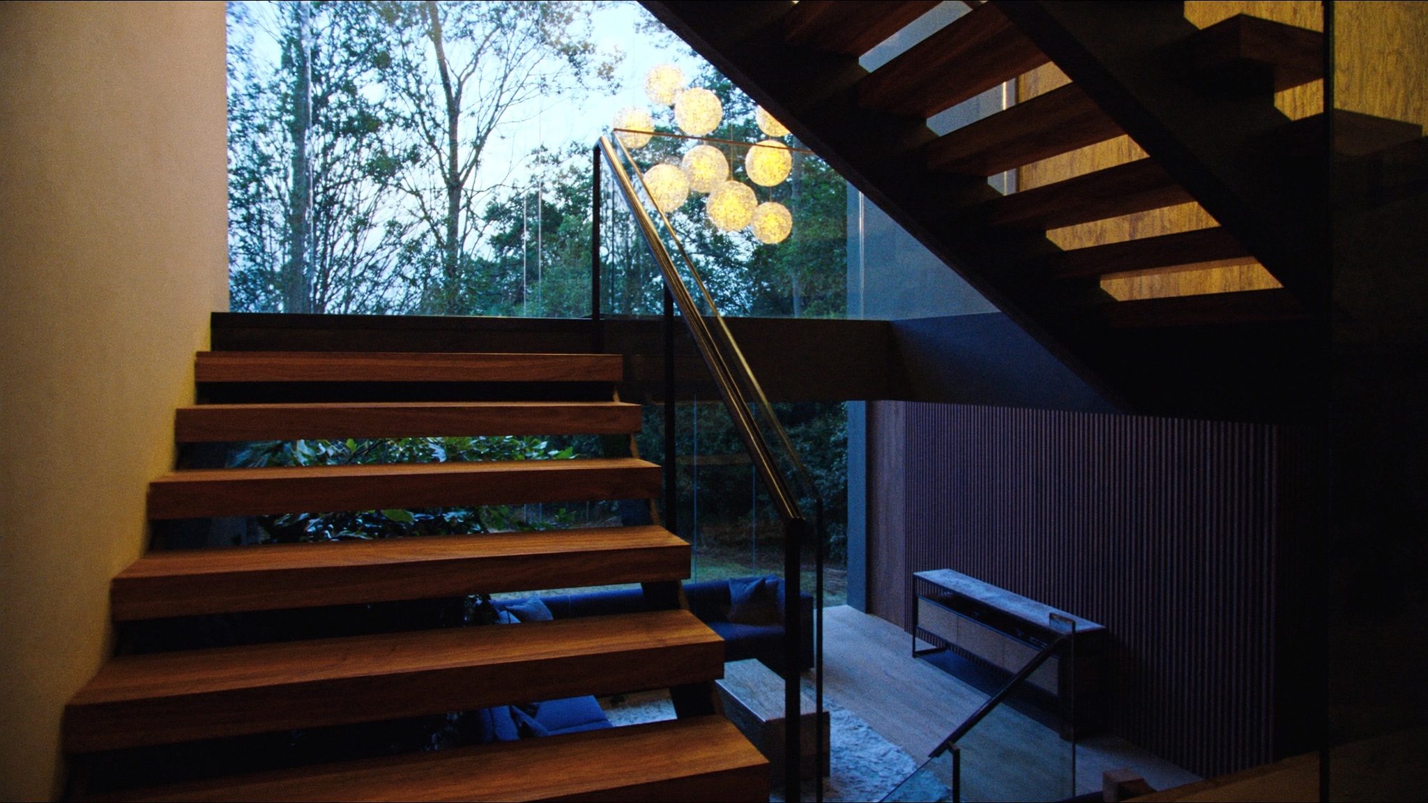 Inspecting the structure of a home before an offer